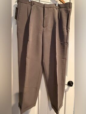 perry ellis portfolio pleated dress pants Perry Ellis Portfolio Men's Very Slim Fit Tech Portfolio Dress Pants in Ink/Blue, Size 36, 100% Polyester, Solid